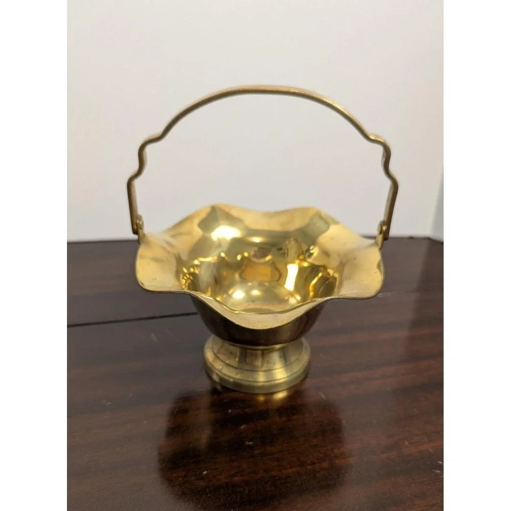 Vintage Interpur Brass Basket Taiwan Scalloped Bowl Handle Hollywood Regency